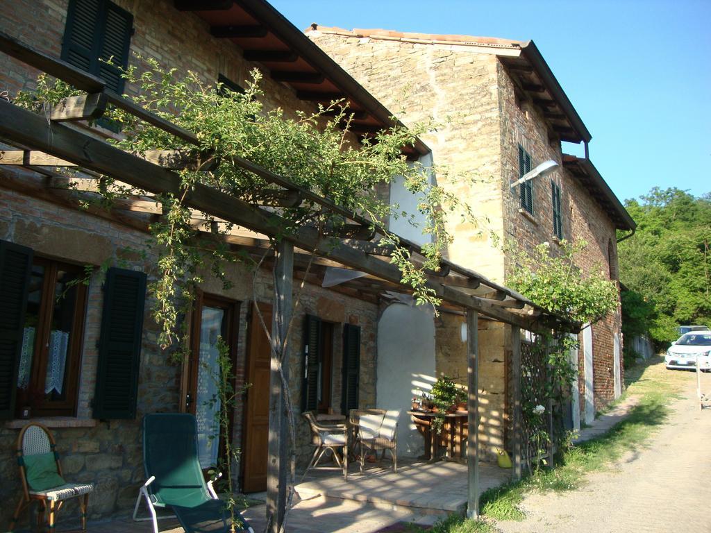 Casa Dell' Abbondanza B&B Agriturismo Vigoleno Exterior photo